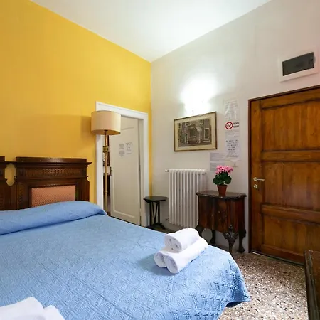 Vendégház Sleep 4 House Velence
